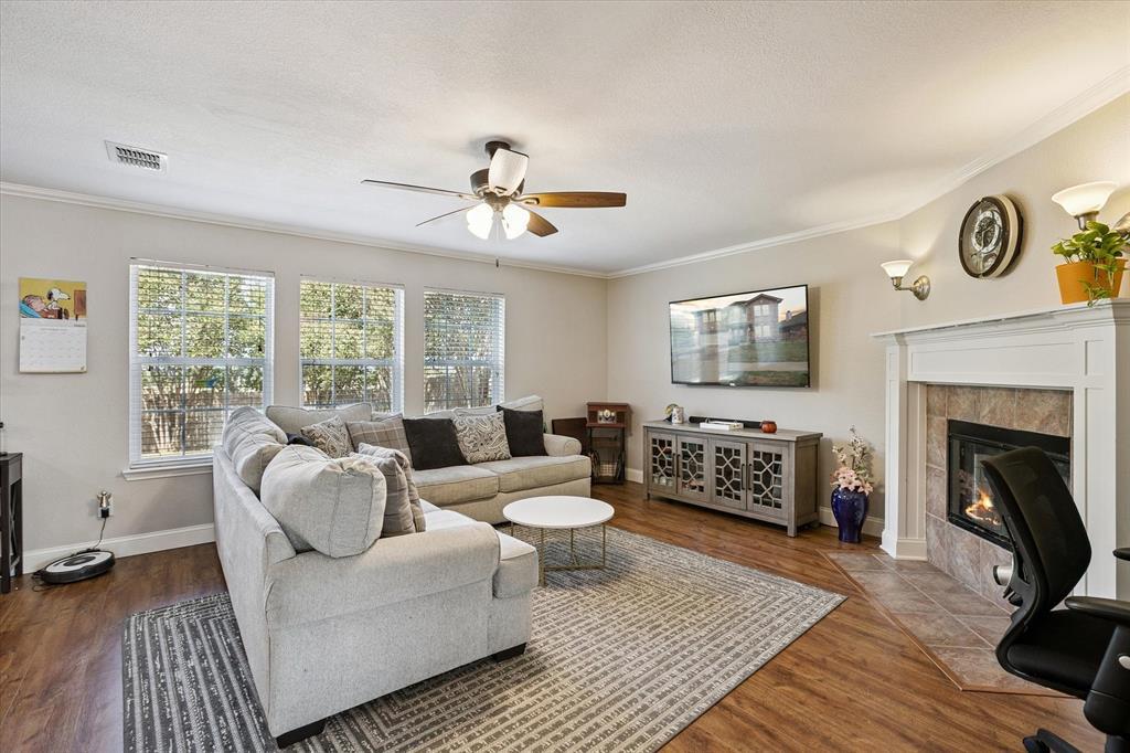 10040 Cougar Trail, Fort Worth