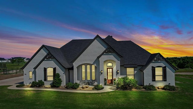 391 Red Bird Drive, Springtown