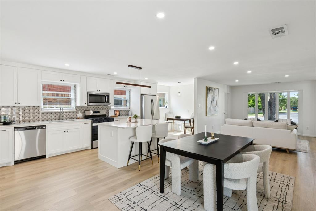 8566 Sweetwood Drive, Dallas