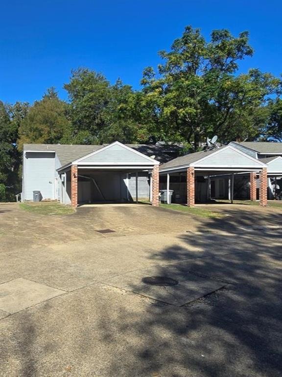 1736 Westerham Drive, Dallas
