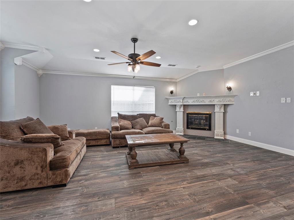 9805 Jericho Lane, Fort Worth