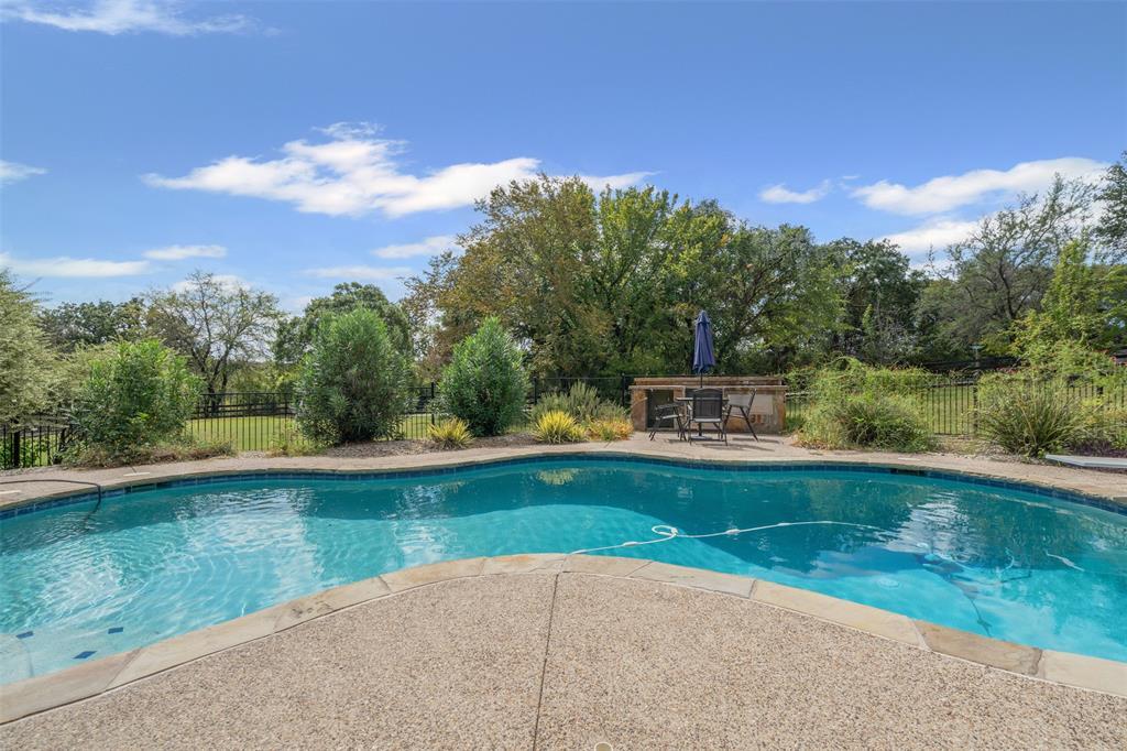 100 Ruth Court, Aledo