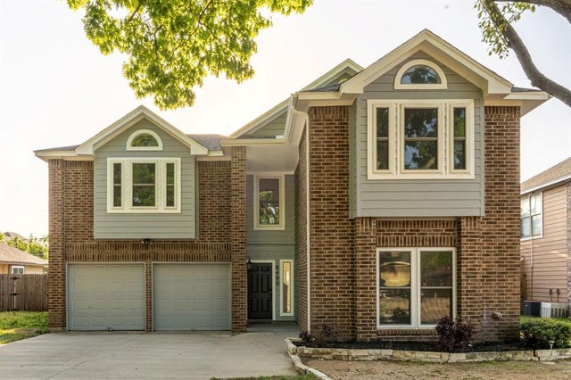 Photo of Listing #21065915