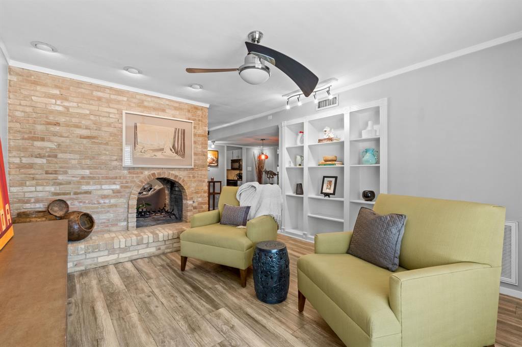 5924 Birchbrook Drive 210, Dallas