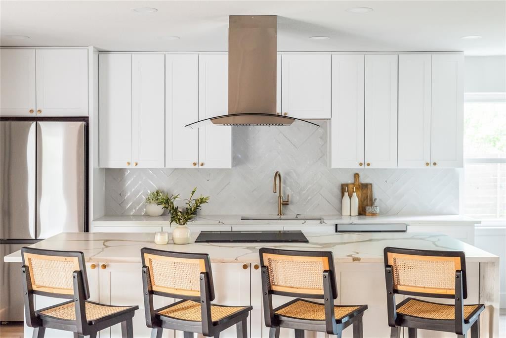 8647 Shagrock Lane, Dallas