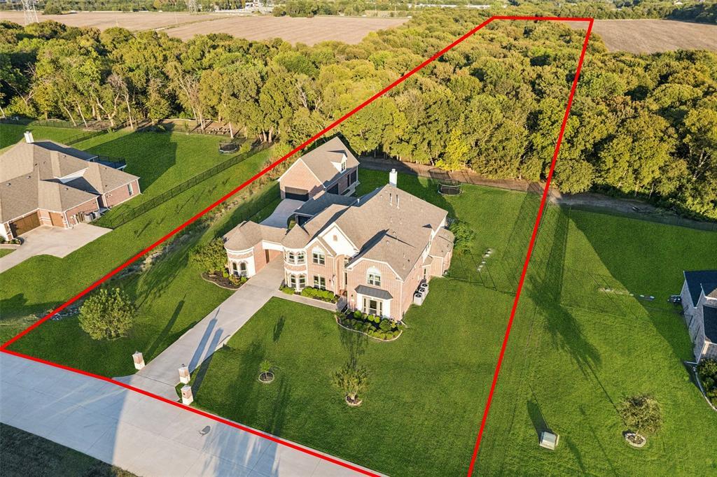 1545 Sara Cove, Lucas