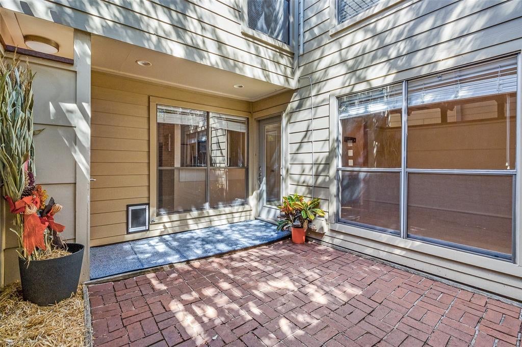 3949 Buena Vista Street A, Dallas