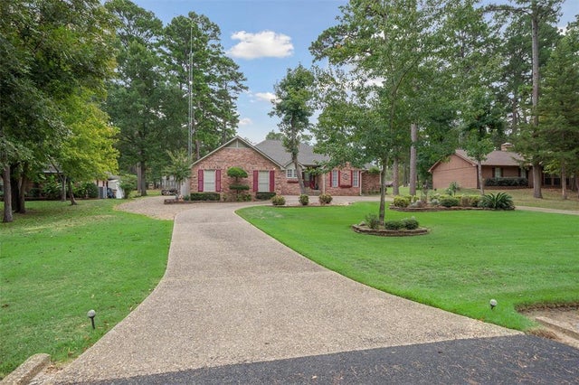 320 Greenbriar Trail, Holly Lake Ranch