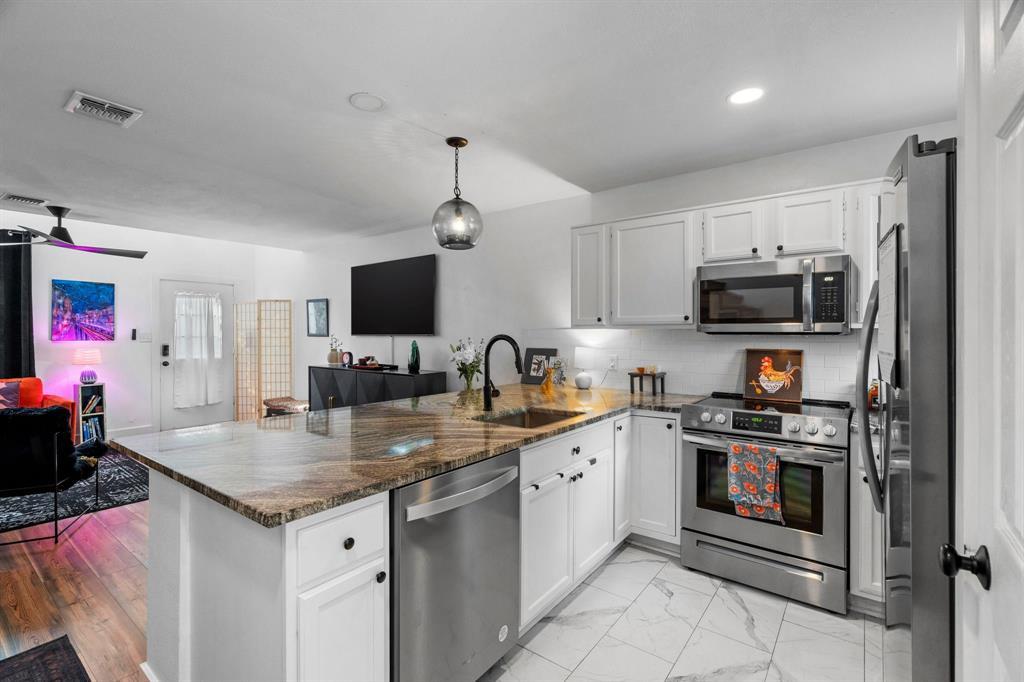 79 Winchester Drive, Euless