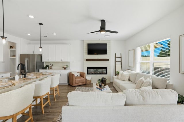 1610 Governors Boulevard, Heath