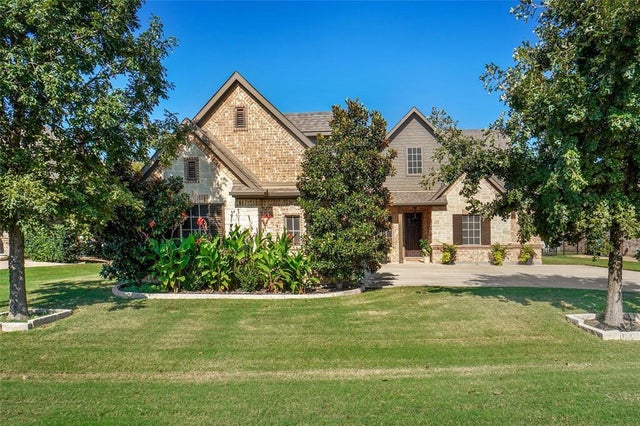 12205 Indian Creek Drive, Fort Worth