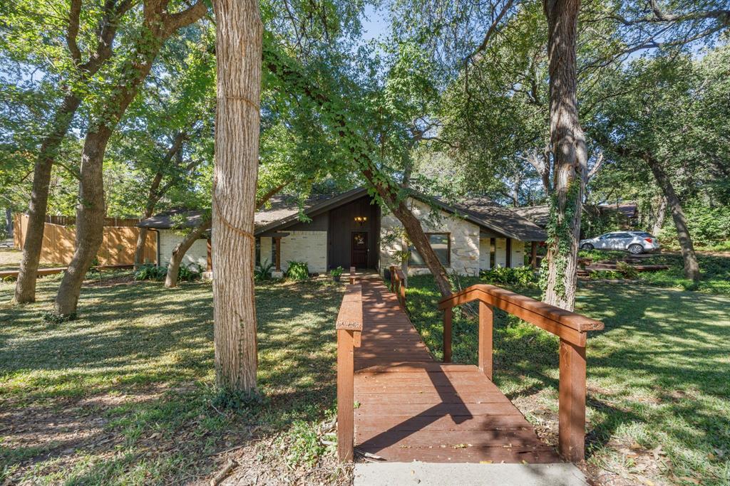 1701 Timbers Drive, Irving