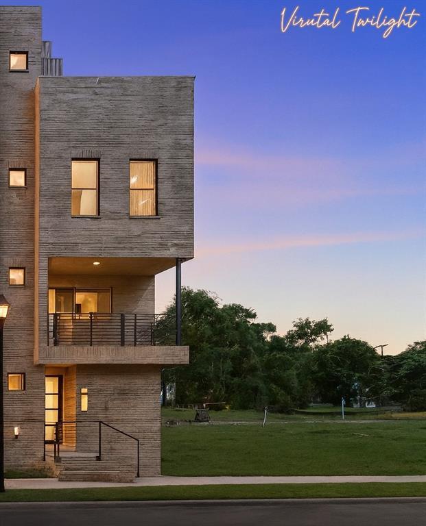 421 S Rayner Street, Fort Worth