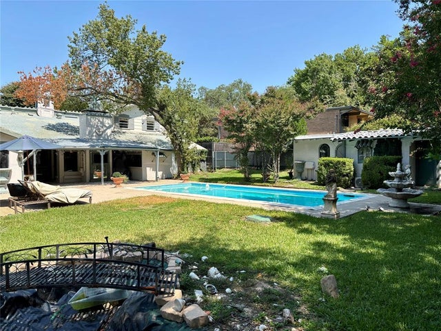 5338 W University Boulevard, Dallas