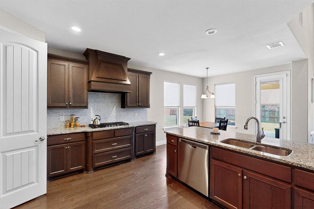 Photo of Listing #21073855