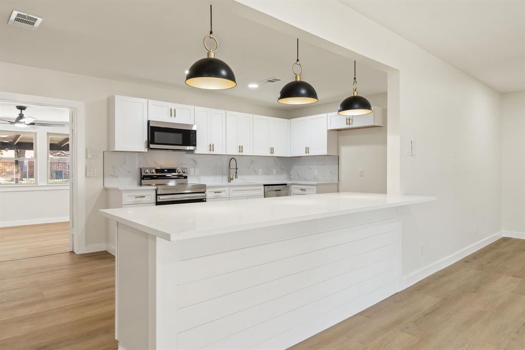 729 Finland Street, Grand Prairie