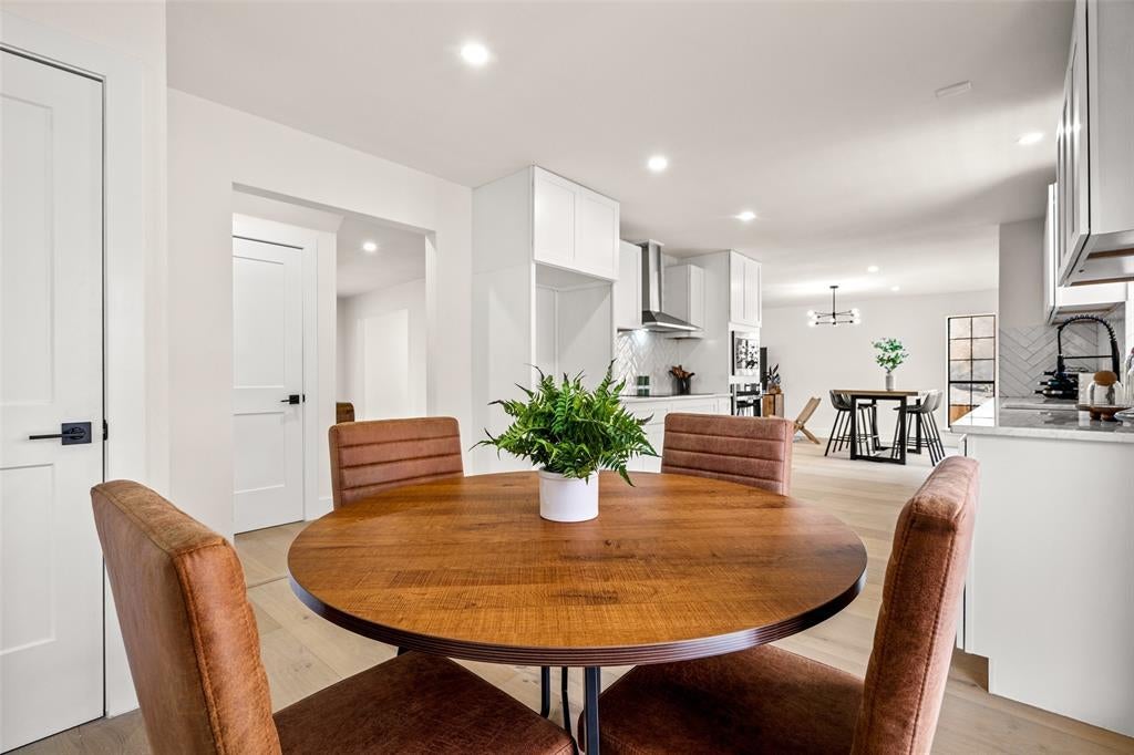 2244 Hurstview Drive, Hurst