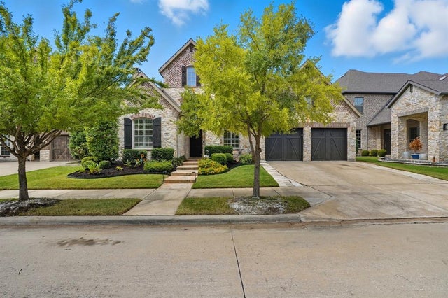 621 Loma Alta Drive, Flower Mound