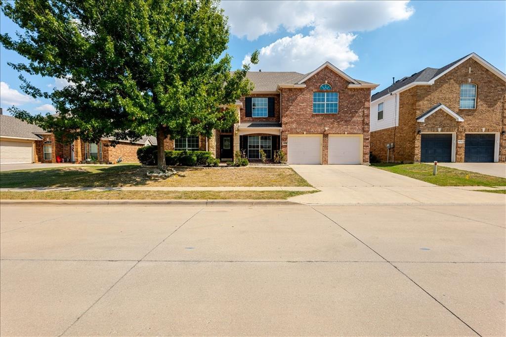 8158 Painted Tree Trail, Fort Worth