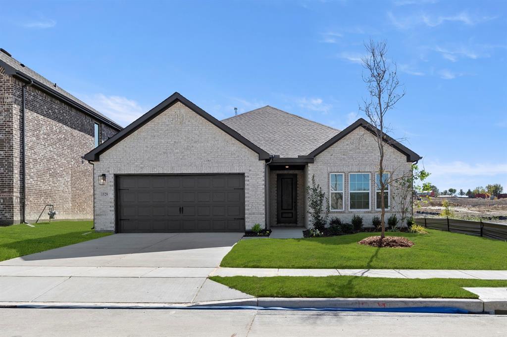 1529 Bridlepath Trail, Forney