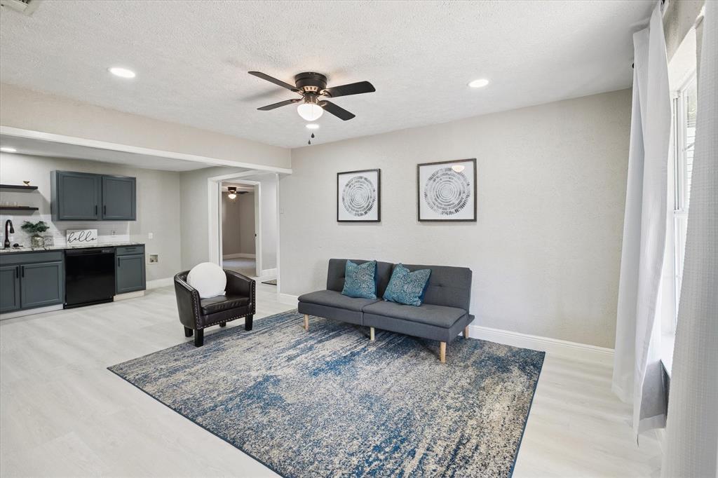 405 Ne 32nd Street, Grand Prairie