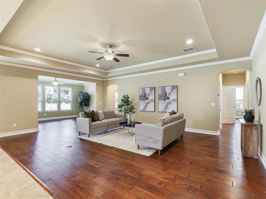 2464 Luna Vista Lane, Frisco