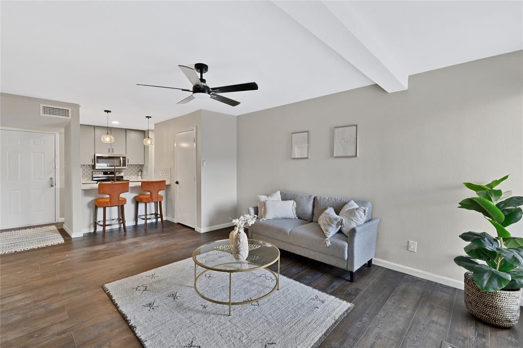 5500 Boca Raton Boulevard 327, Fort Worth