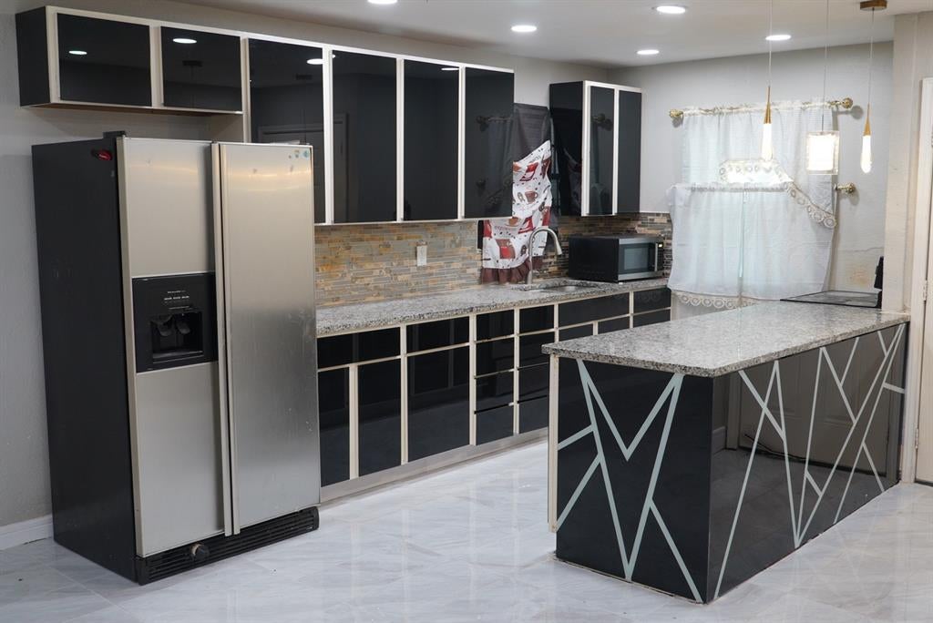 9923 Hustead Street, Dallas