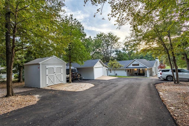 125 Rainbow Cove, Holly Lake Ranch