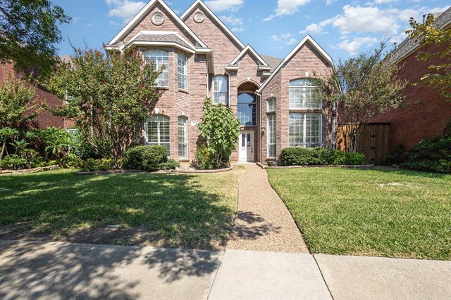 906 Beau Drive, Coppell