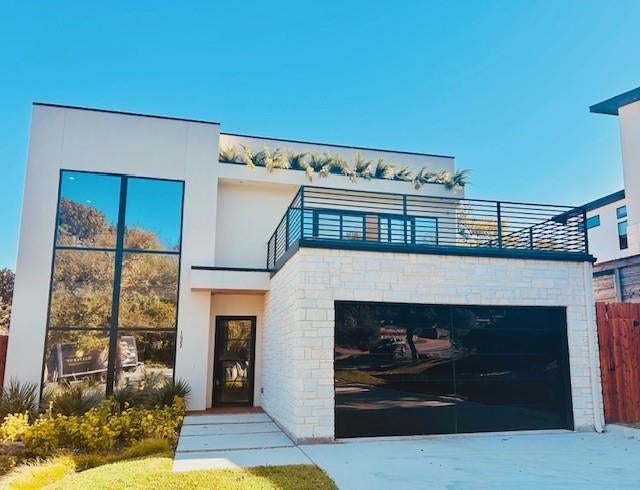 1622 Sylvan Avenue, Dallas