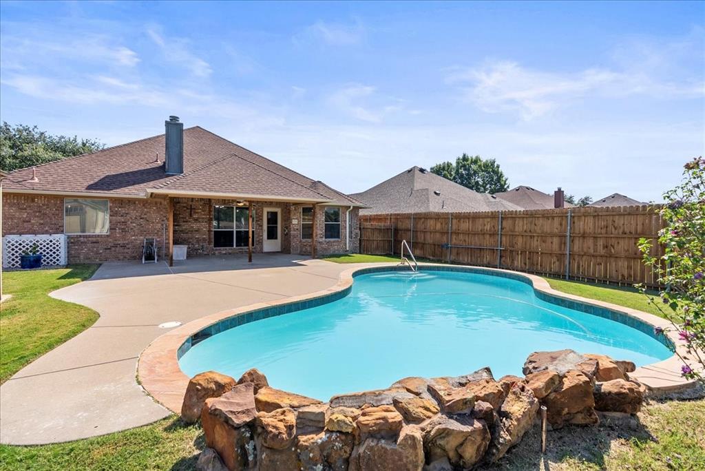 6825 Cheatham Drive, Watauga