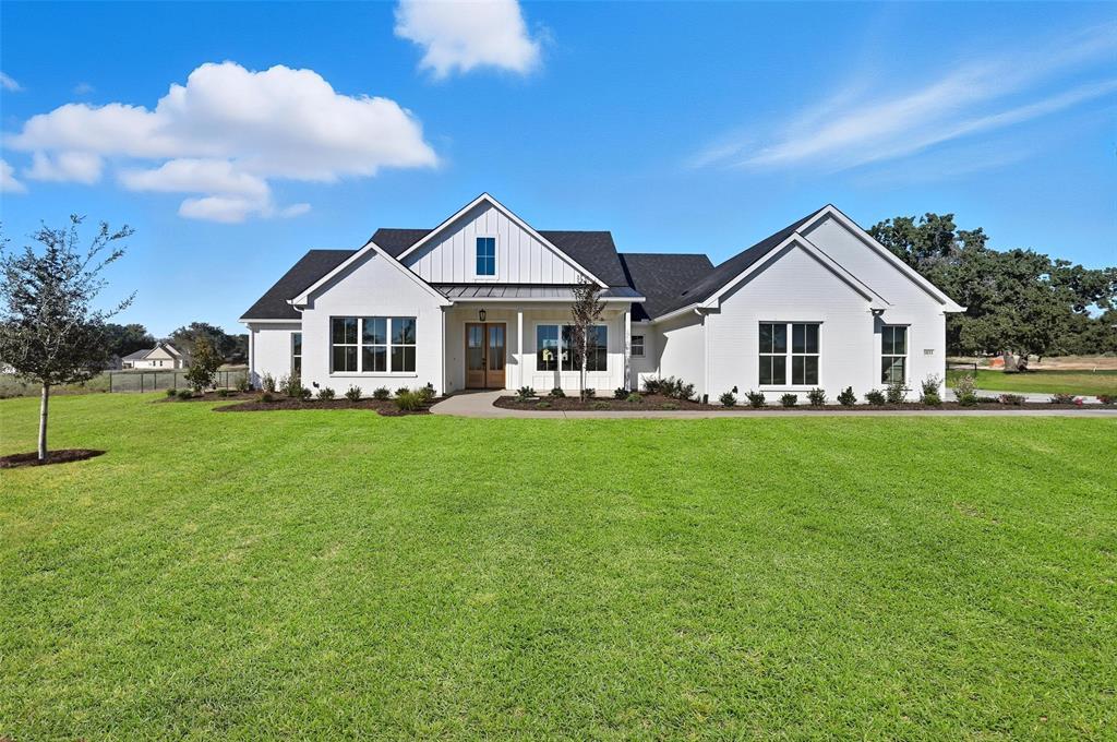 1033 Arbor Vista Drive, Azle