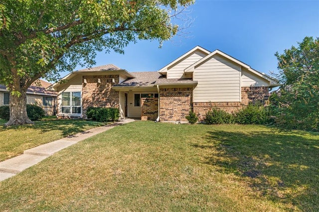 721 Wedgegate Drive, Plano