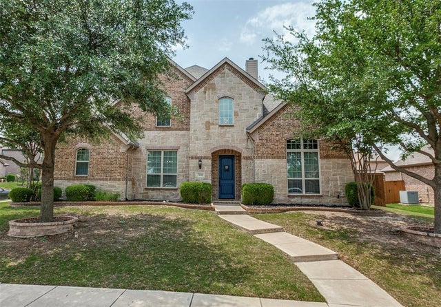 7811 Glen Hollow Lane, Sachse