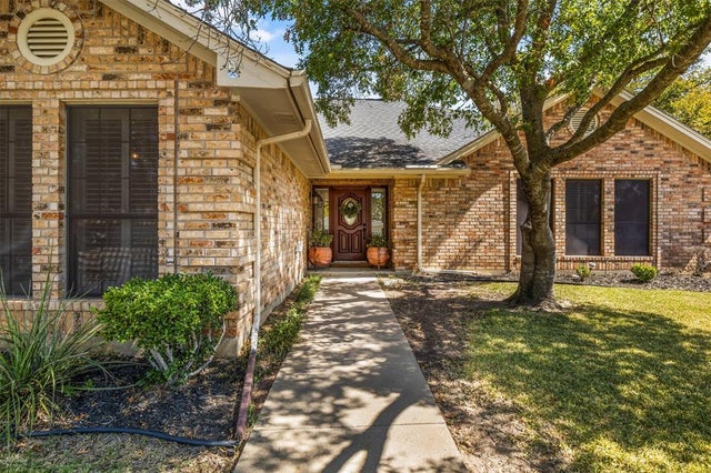 8919 Bontura Road, Granbury