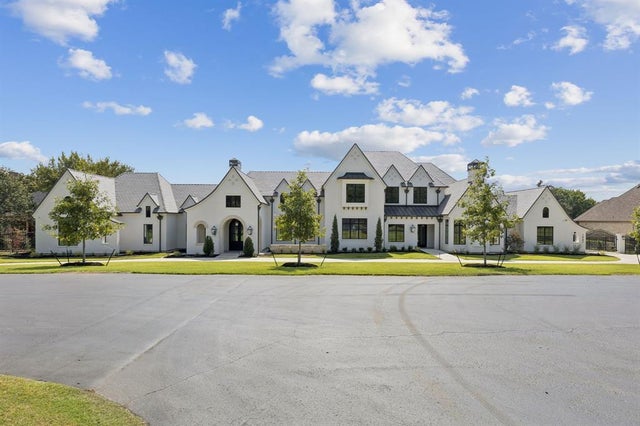 1847 Broken Bend Drive, Westlake