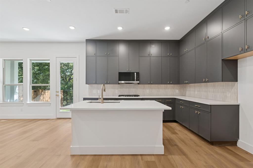 428 Waterscape Drive 1340, Hickory Creek