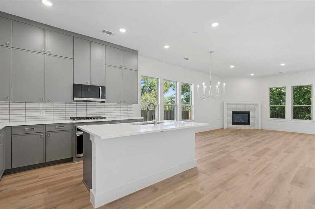 428 Waterscape Drive 1341, Hickory Creek