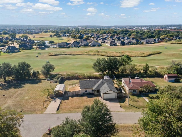 900 Mustang Trail, Granbury