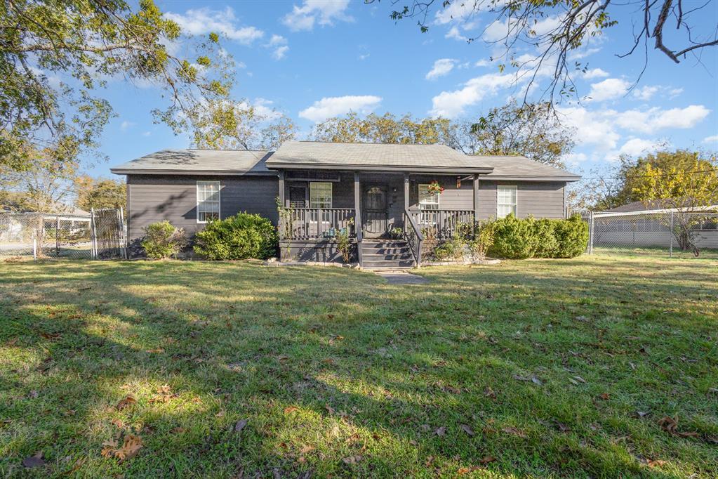 701 E Brin Street, Terrell