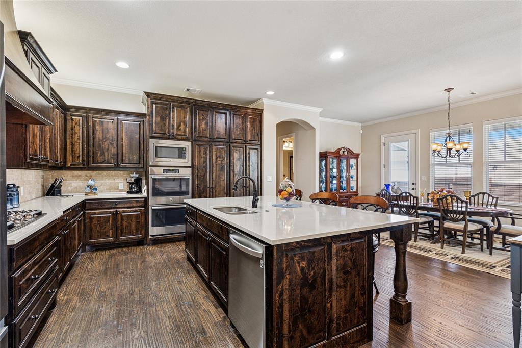 6025 Kessler Drive, North Richland Hills