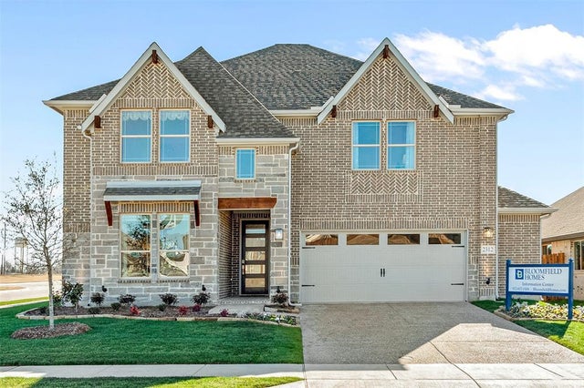 2312 River Trail, Melissa