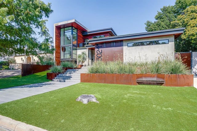 5024 Bryce Avenue, Fort Worth