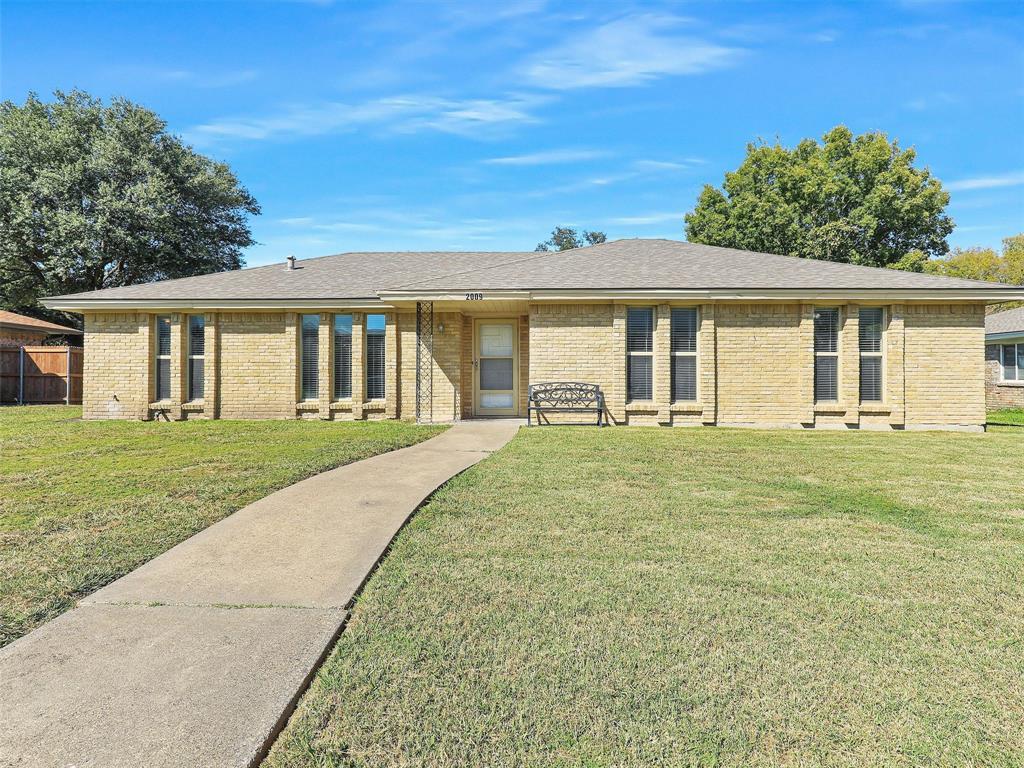 2009 Westlake Drive, Plano