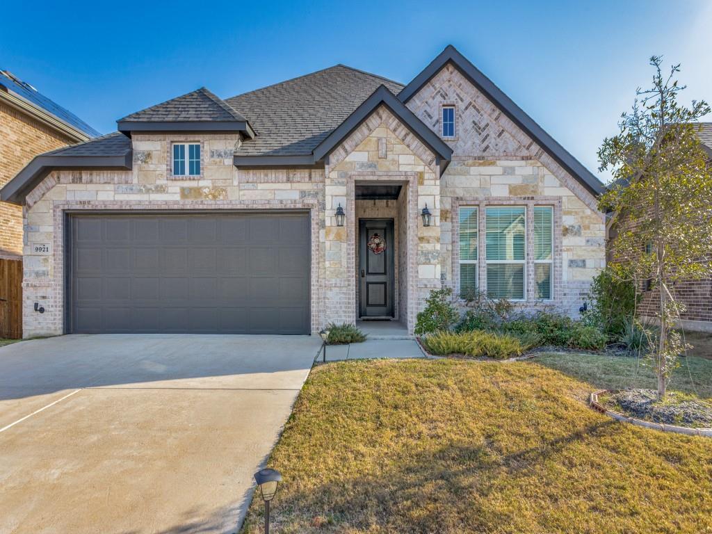 9921 Ginkgo Lane, Fort Worth