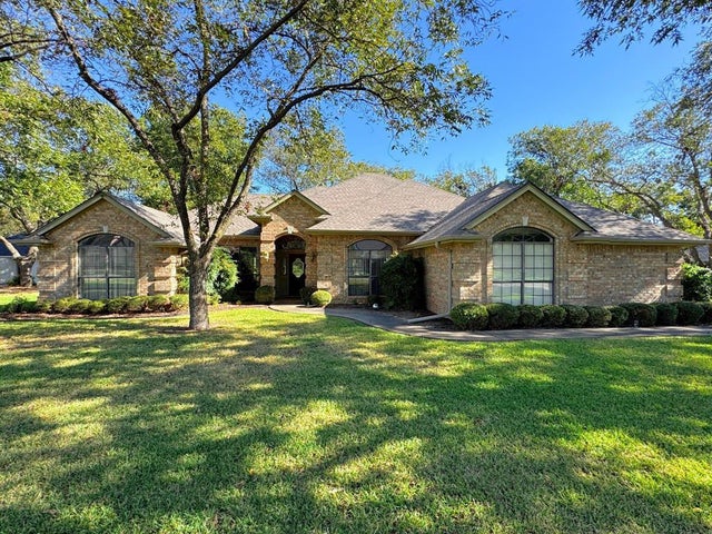 5808 Tee Box Court, Granbury