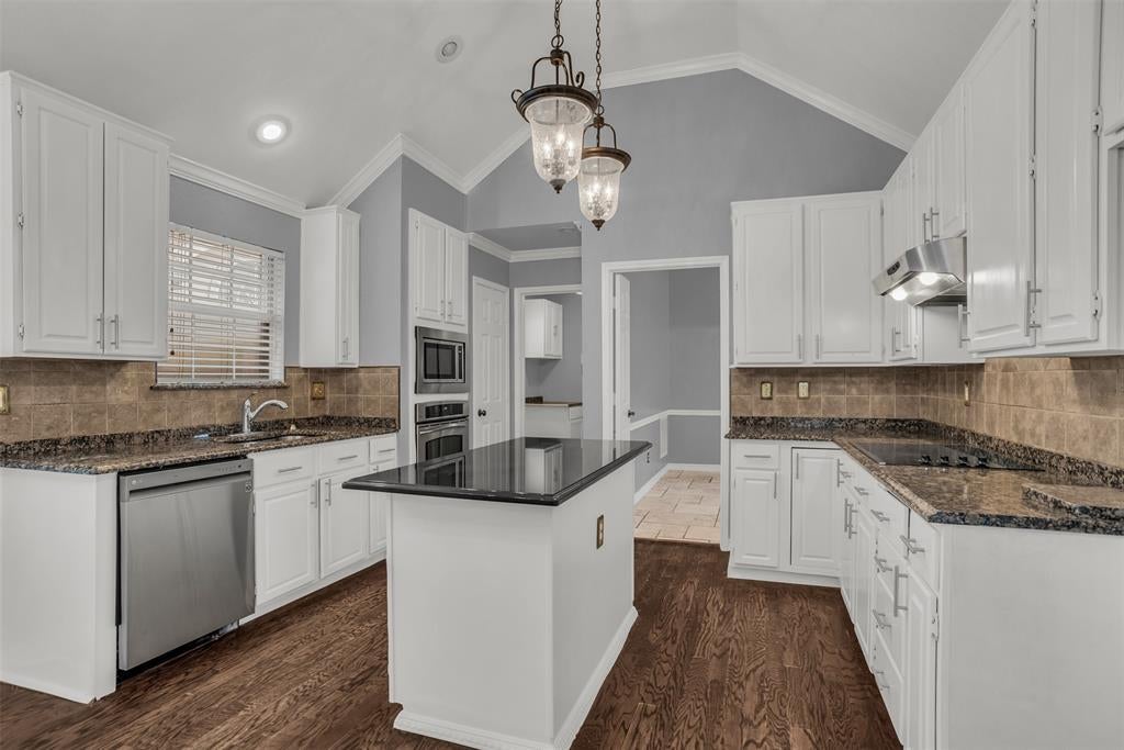 224 Brookhaven Drive, Grand Prairie