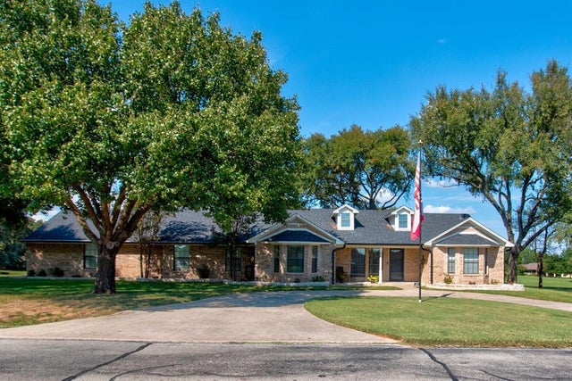 101 Wasco Cove, Gainesville