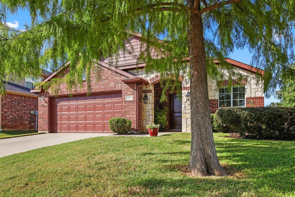 1917 Prescott Downs Drive, Denton